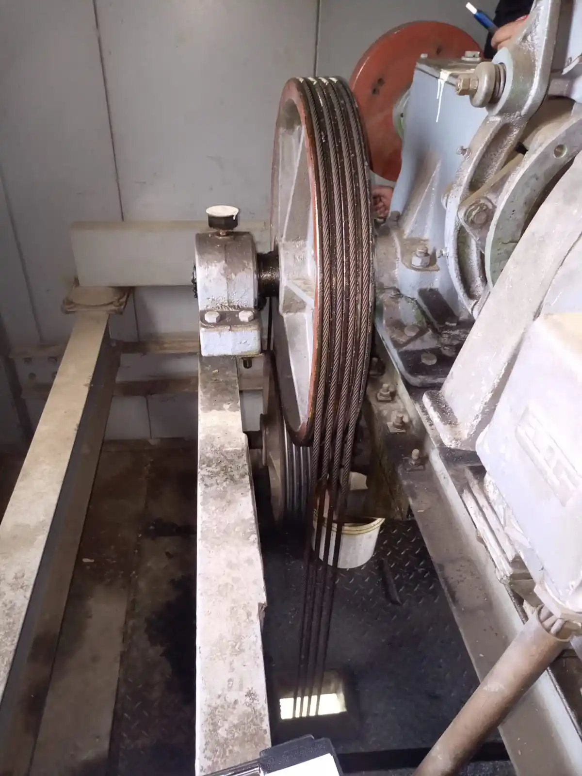 expertlift-budapest-ulloi-ut-lift-felujitas-7-1.webp